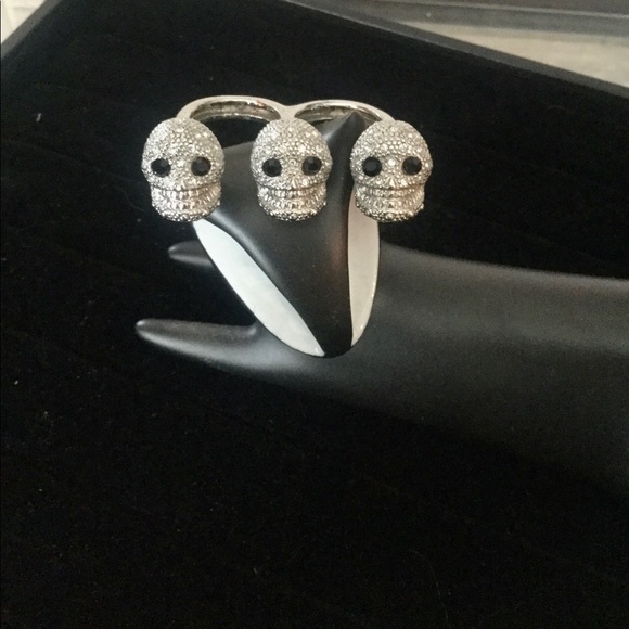 Rachel Roy Skull Knuckle Ring ๐